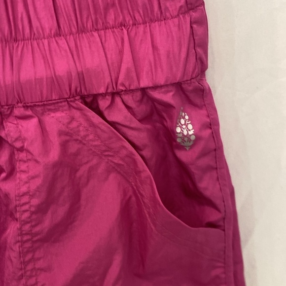 FP Movement fuchsia shorts Xs never worn 💕💕💕 - Picture 4 of 6